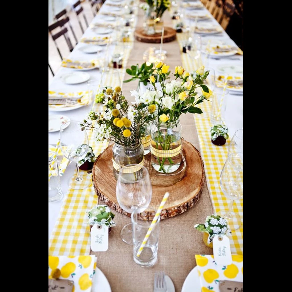 Lunch party: Έτσι θα διακοσμήσεις το τραπέζι της βεράντας σου