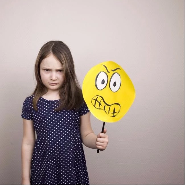 Ανάλυσέ Το: Πώς να αντιδράσεις στον θυμό του παιδιού