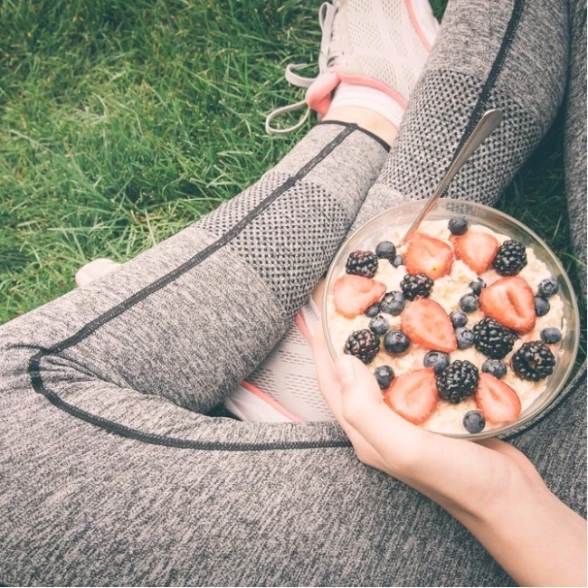 6 ειδικοί αποκαλύπτουν ποιο είναι το καλύτερο σνακ μετά το workout σου