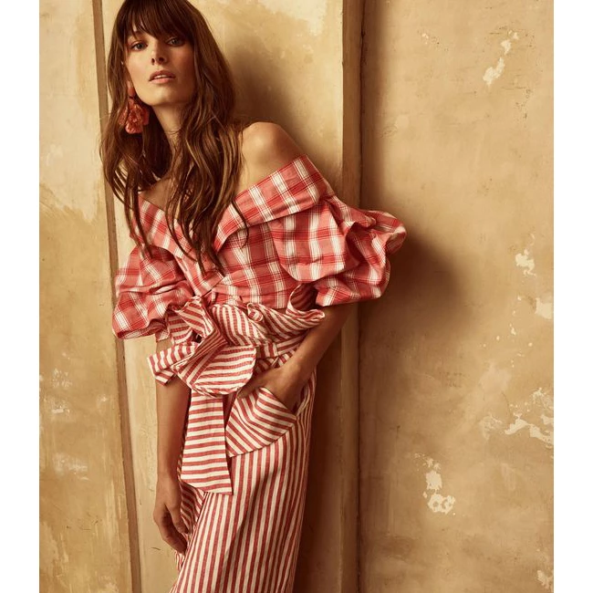 3 ιδανικά τρικ για να αναπτύξεις την καριέρα σου μέσα από τη γλώσσα του σώματος