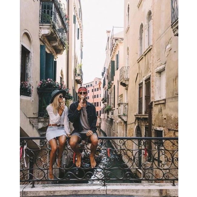 7 λόγοι για τους οποίους επιλέγουμε να μείνουμε φίλοι με τους πρώην μας