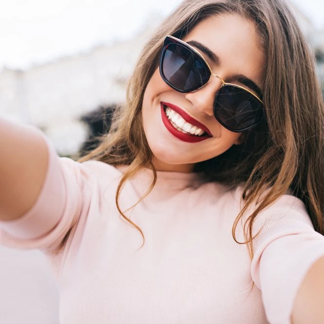 10 εύκολα κόλπα για περισσότερη φωτογένεια