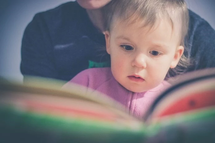 Η συμμετοχική ανάγνωση κάνει τα παιδιά πιο έξυπνα και πιο επιτυχημένα