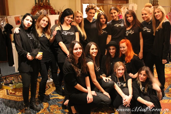 Vassilis Zoulias Άνοιξη/ Καλοκαίρι 2013: Βρεθήκαμε στην επετειακή επίδειξη μόδας του αγαπημένου μας σχεδιαστή