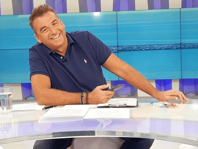 Celebrity News | Η φωτογραφία της Μαλέσκου με την αδερφή της, τα νεύρα στο Survivor με τον Εμμανουήλ και η πρεμιέρα του "Εκατομμυριούχου"