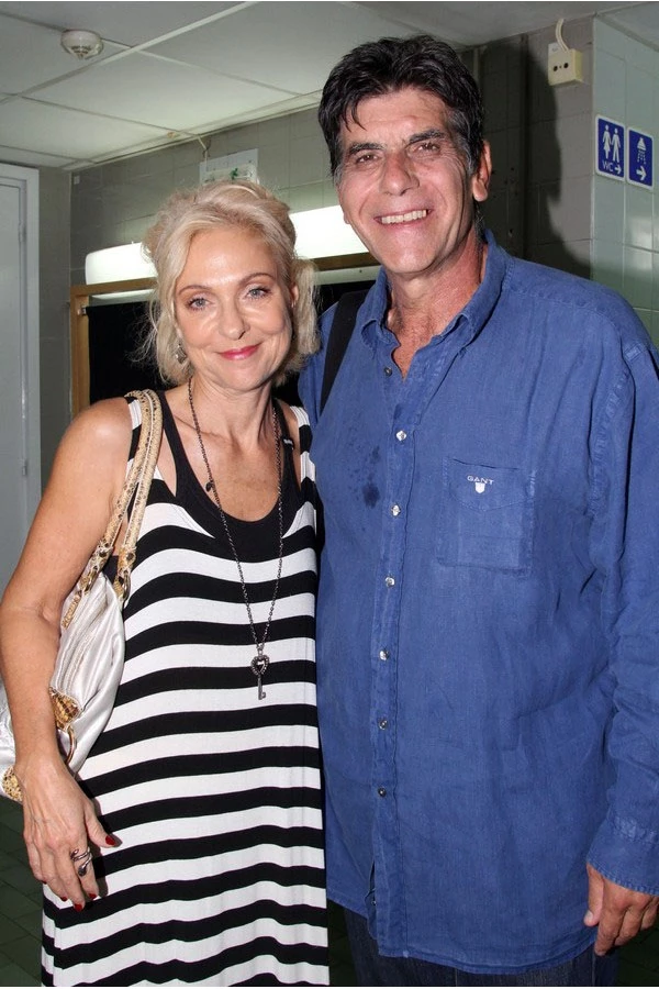 Ναταλία Τσαλίκη, Γιάννης Μπέζος