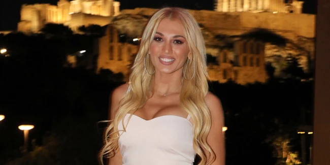 Κωνσταντίνα Σπυροπούλου | Επίσημη πρώτη στον ΣΚΑΪ μετά την αποκάλυψη της συνεργασίας τους