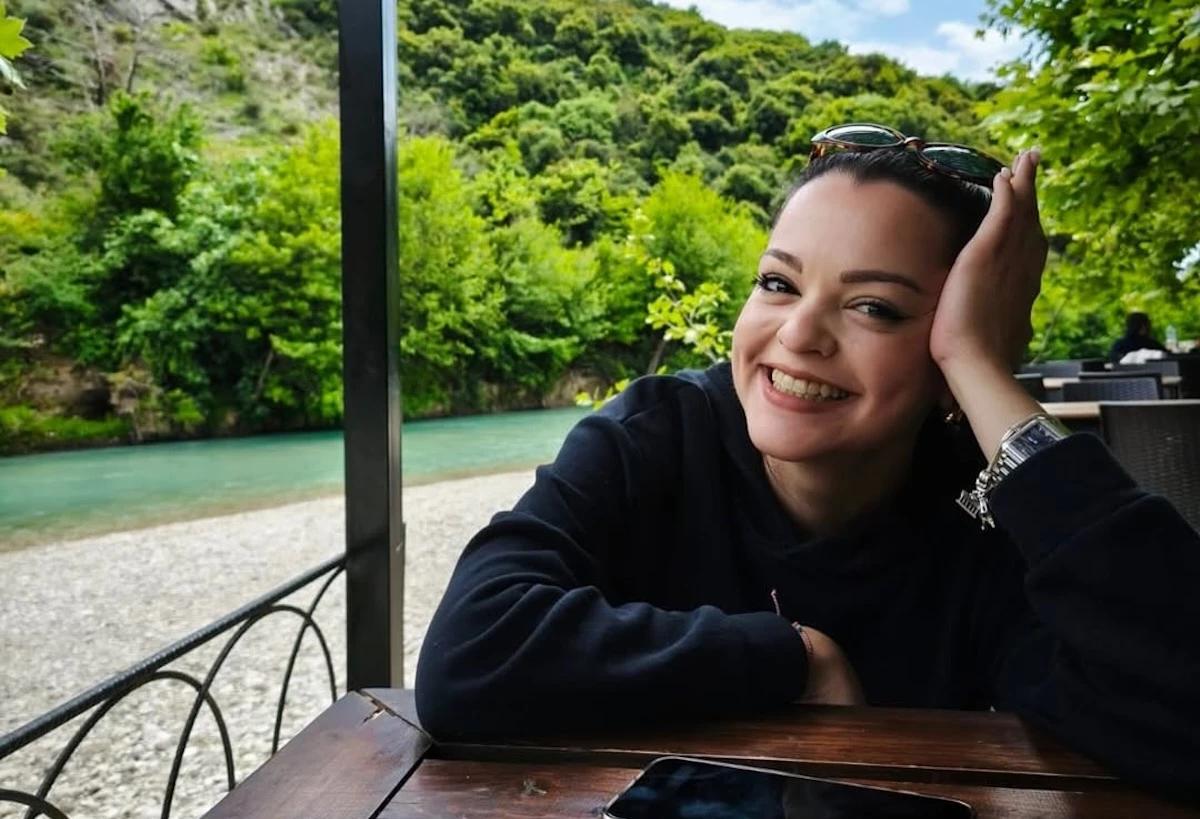 Μαριτίνα Ντενίση | Το ατμοσφαιρικό δείπνο με τον σύντροφο της σε all day spot της πρωτεύουσας