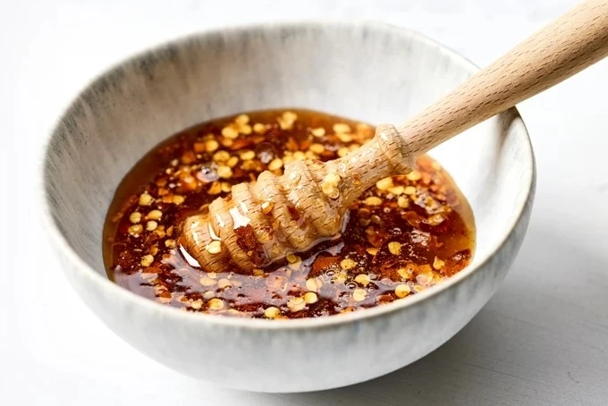 Viral παγκόσμιες συνταγές 2025 | Τι μαγείρεψε ο πλανήτης φέτος;