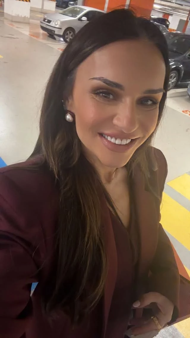 Η Ελένη Τσολάκη στην πρεμιέρα "Το Καλό επιστρέφει"