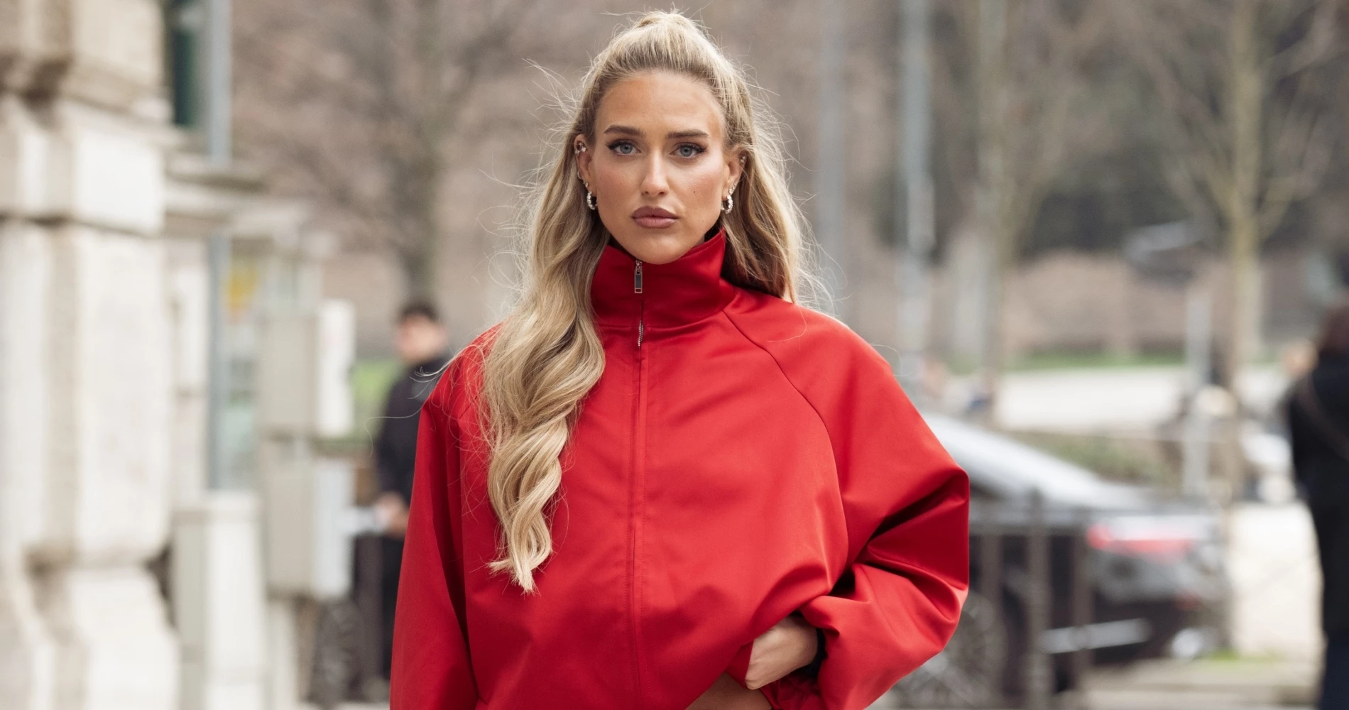 Editor’s Choice | 3 κρεμώδη ρουζ σε μορφή stick που χαρίζουν τέλεια λάμψη και είναι τα απόλυτα multitaskers του νεσεσέρ μου