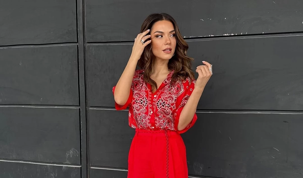 Βάσω Λασκαράκη | Η μεταμεσονύχτια ανάρτηση με αφορμή τις Πανελλαδικές