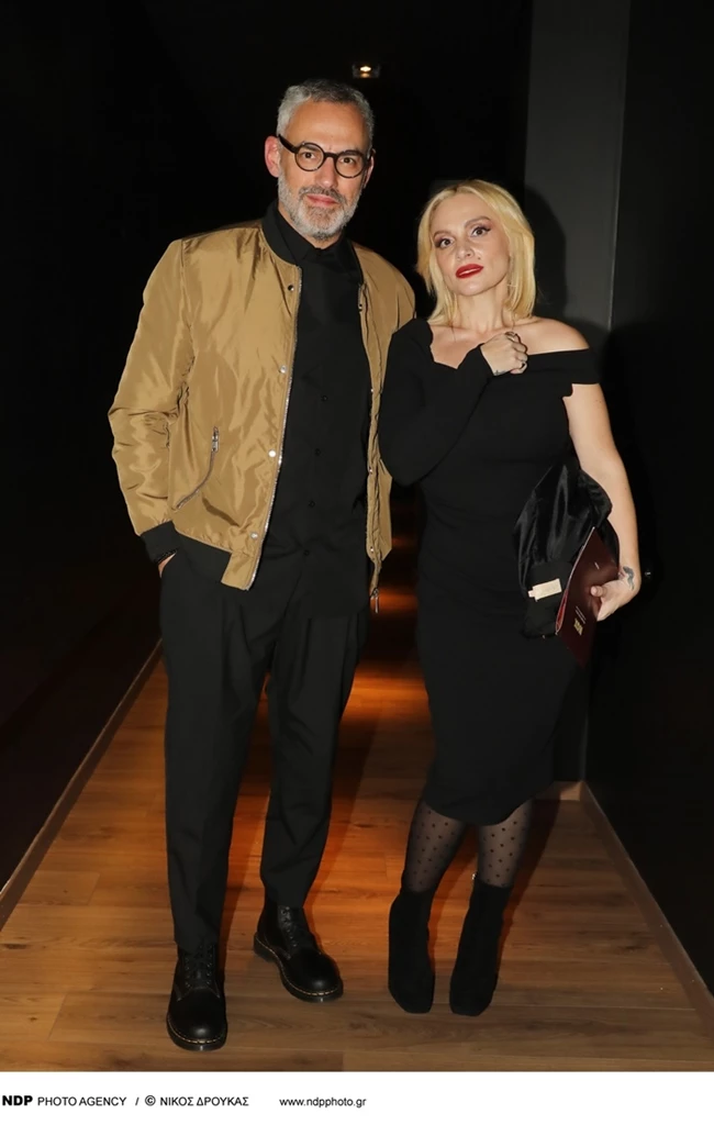 Ελεωνόρα Ζουγανέλη | Με εφαρμοστό μαύρο φόρεμα στο πλευρό του Νίκου Συρίγου