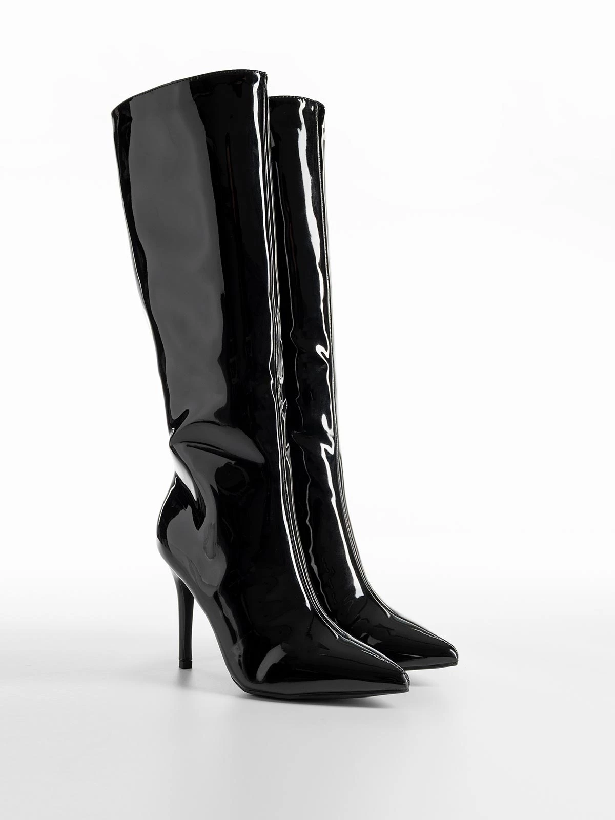 Λουστρίνι μπότες μυτερές με λεπτό τακούνι, Bozikis.