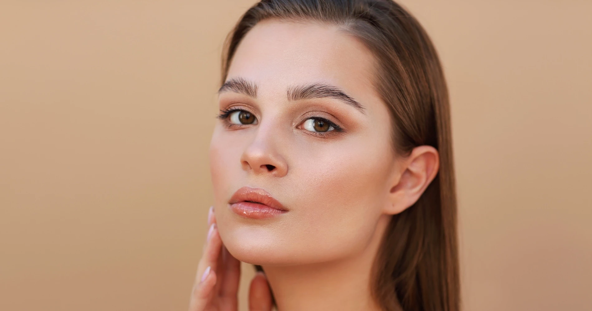 Η νέα κρέμα ματιών που κάνει μασάζ και χαρίζει εφέ λίφτινγκ στο βλέμμα