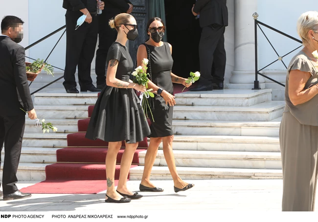 Κιάρα Μαρκέζη | Οι συγκινητικές αναρτήσεις μετά την κηδεία του παππού της, Άκη Τσοχατζόπουλου