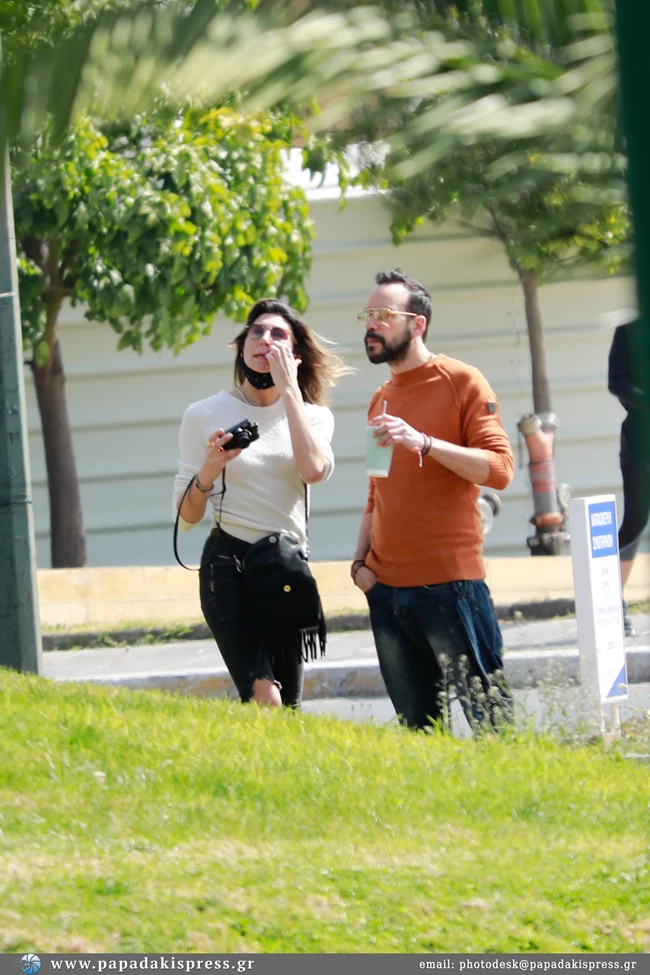 Πάνος Μουζουράκης, Τζίνα Βαρελά