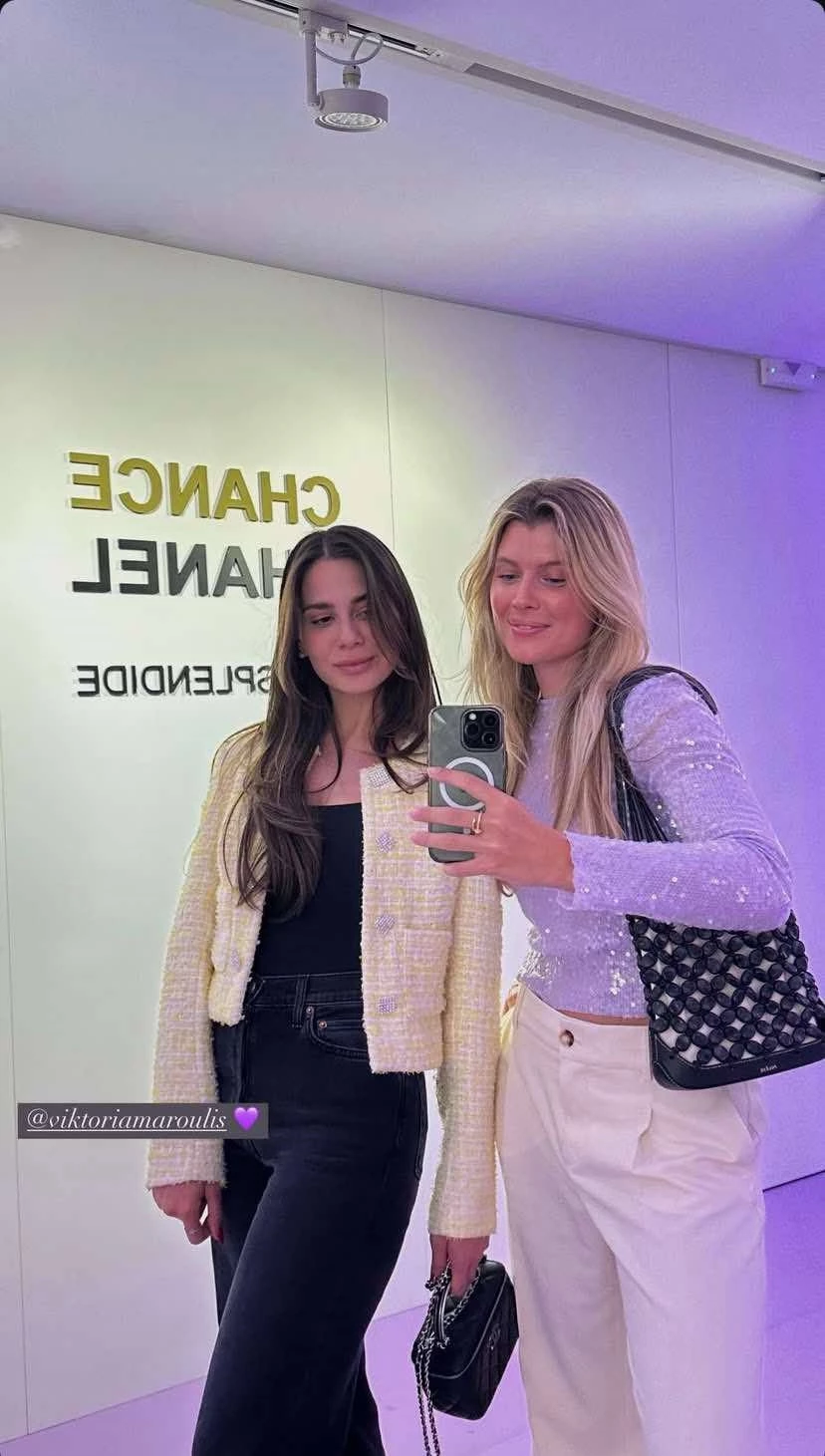 Η Αλεξάνδρα Κωστοπούλου φόρεσε το τζιν παντελόνι της, όπως οι Γαλλίδες fashionistas