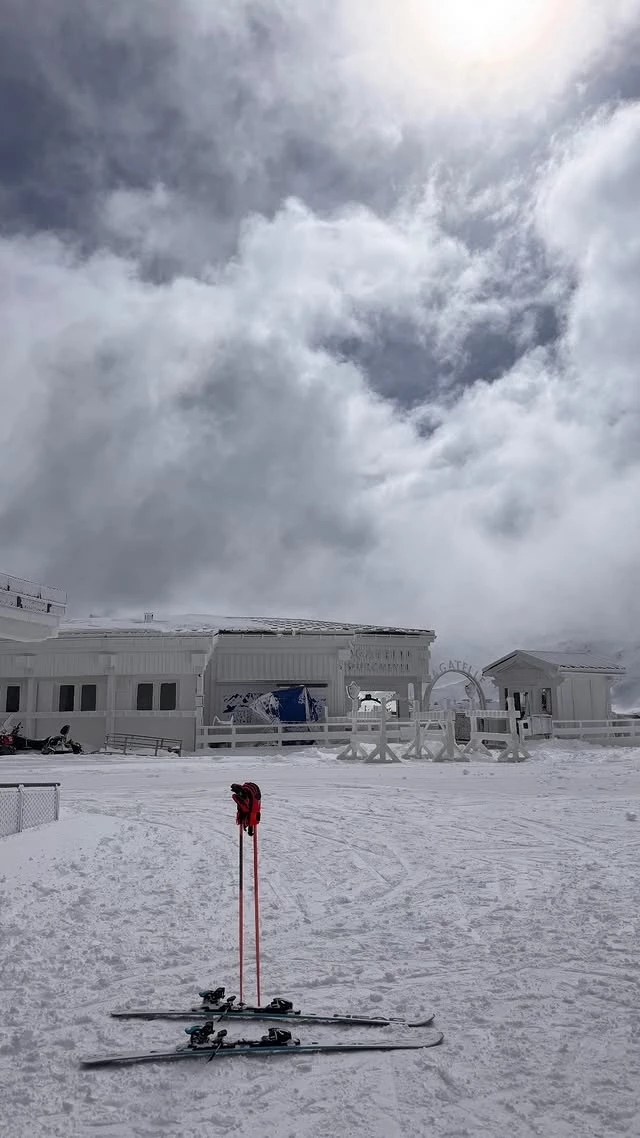 Η Μαριέττα Χρουσαλά σε χειμερινό θέρετρο