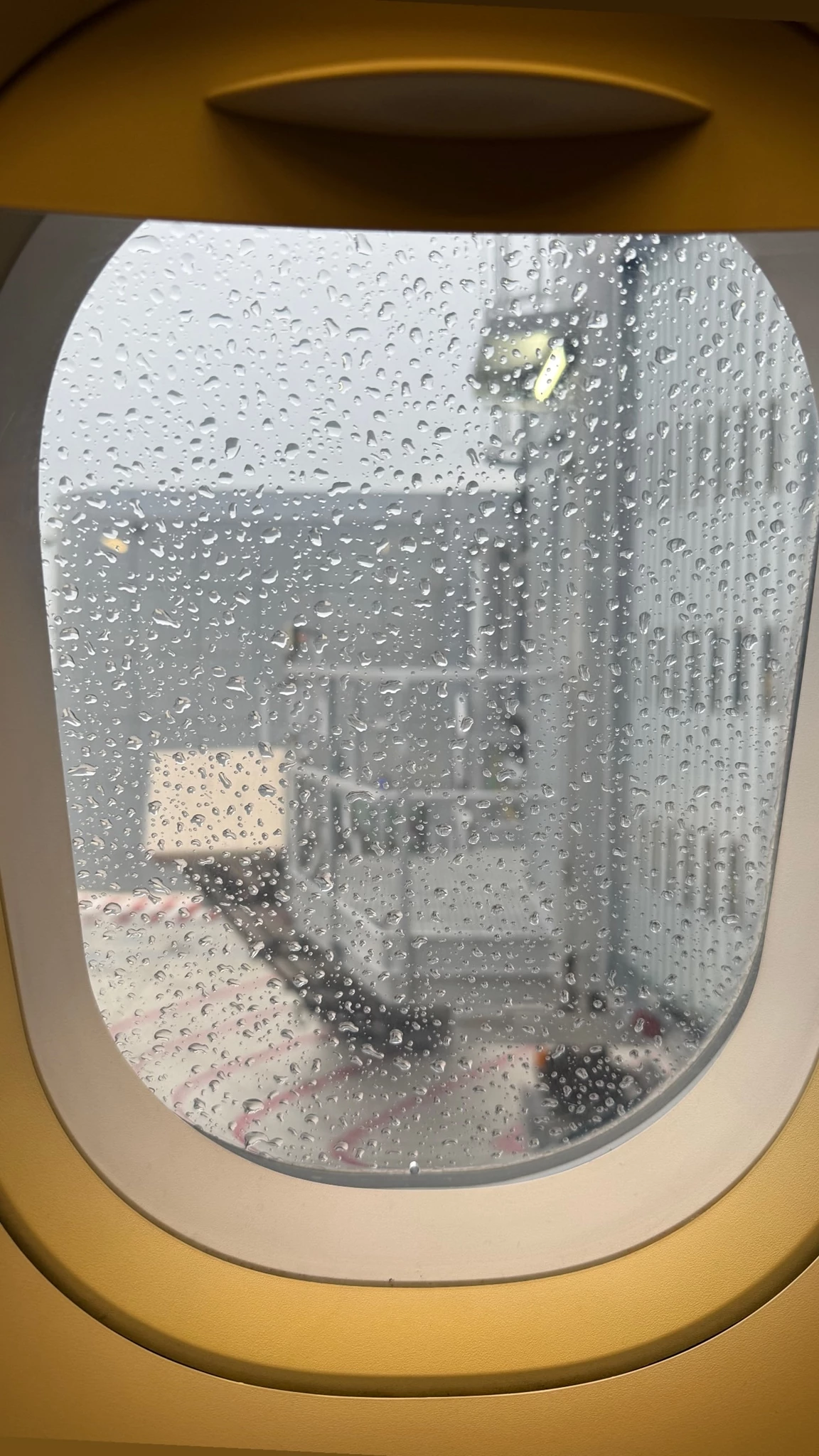 Κωνσταντίνα Σπυροπούλου | Σε iconic καφέ στην αιώνια Πόλη