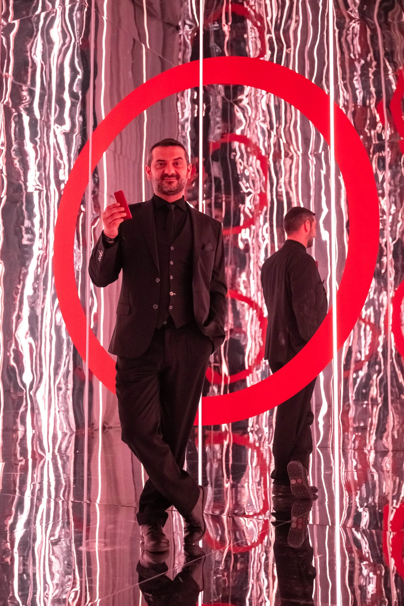 The Circle by glo™ HILO | Ένα premium ταξίδι εμπειριών στο νέο κόσμο του glo™ HILO στην Ελλάδα.