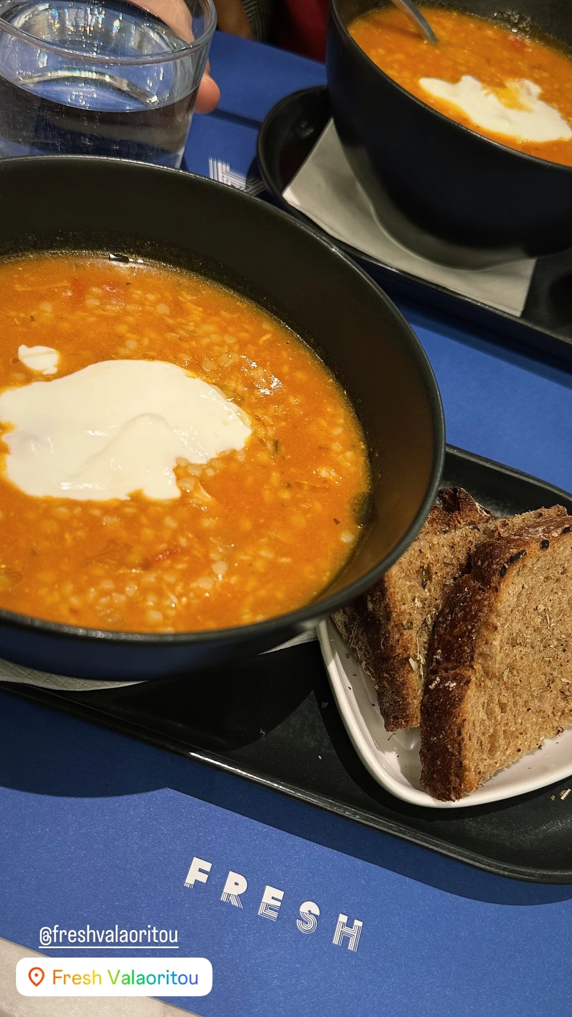 Βίκυ Καγιά | Lunch break στο αγαπημένο της spot στην Αθήνα | Το comfort γεύμα που επέλεξε