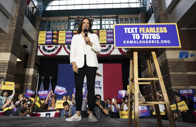 Style Inspo | Τα ωραιότερα Converse All Star sneakers για να τα φορέσεις όπως η Kamala Harris