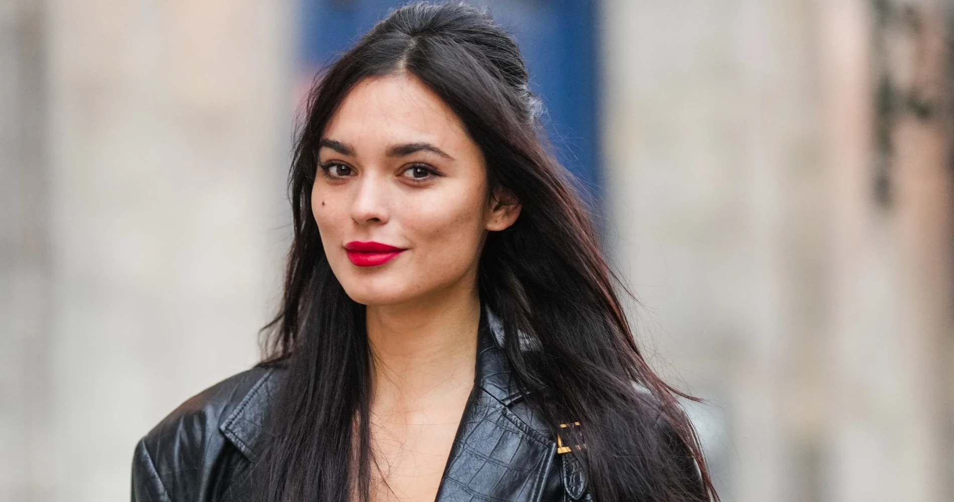 Γιατί το κόκκινο κραγιόν της κολλητής σου δείχνει 