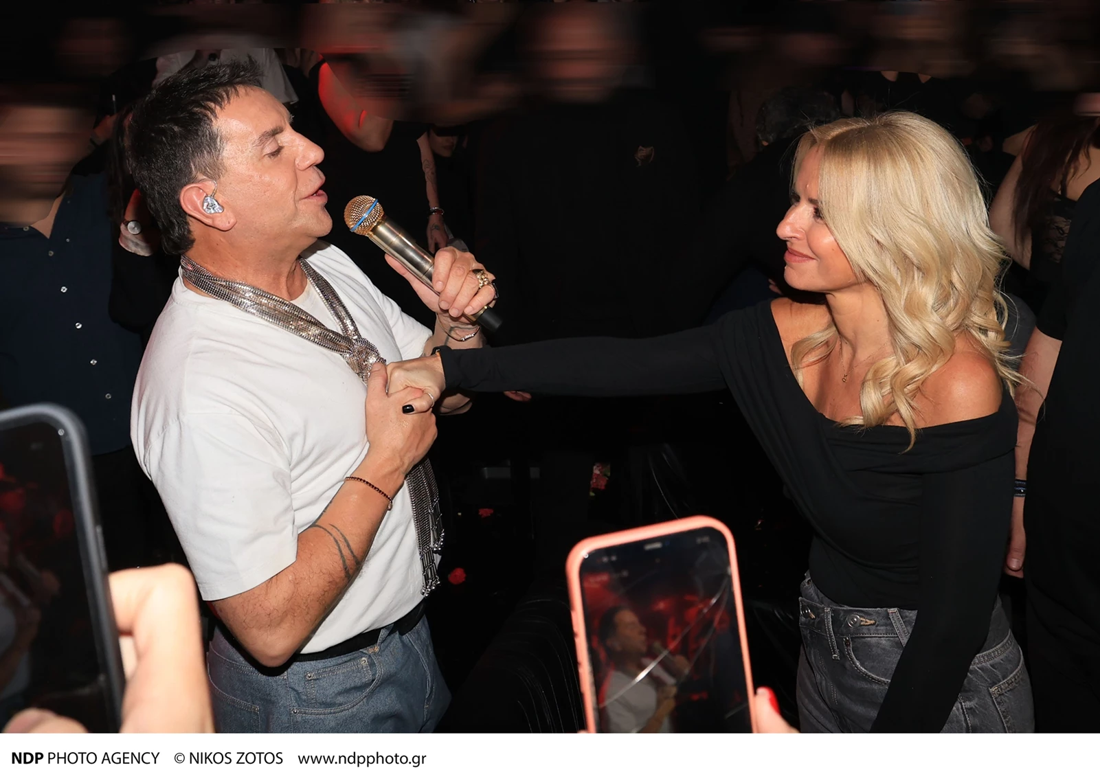 Μαρία Μπεκατώρου και Γιώργος Μαζωνάκης στο Έναστρον