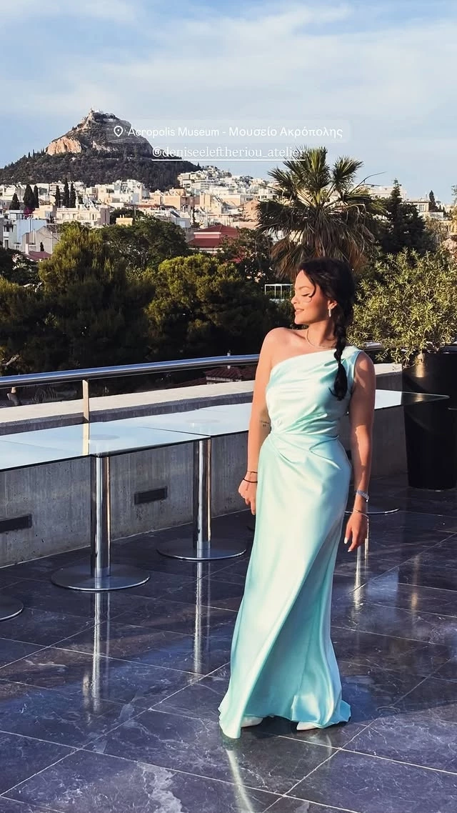 Η Μαριτίνα Ντενίση στην avant premiere του ντοκιμαντέρ της μητέρας της