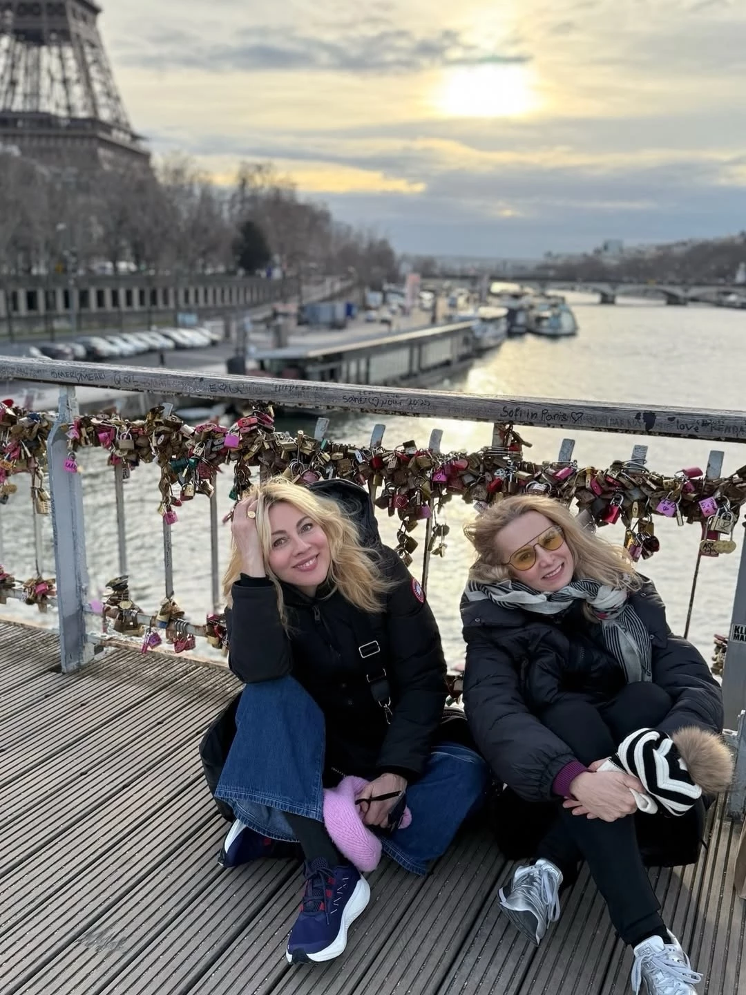 Σμαράγδα Καρύδη - Έλενα Σκουλά