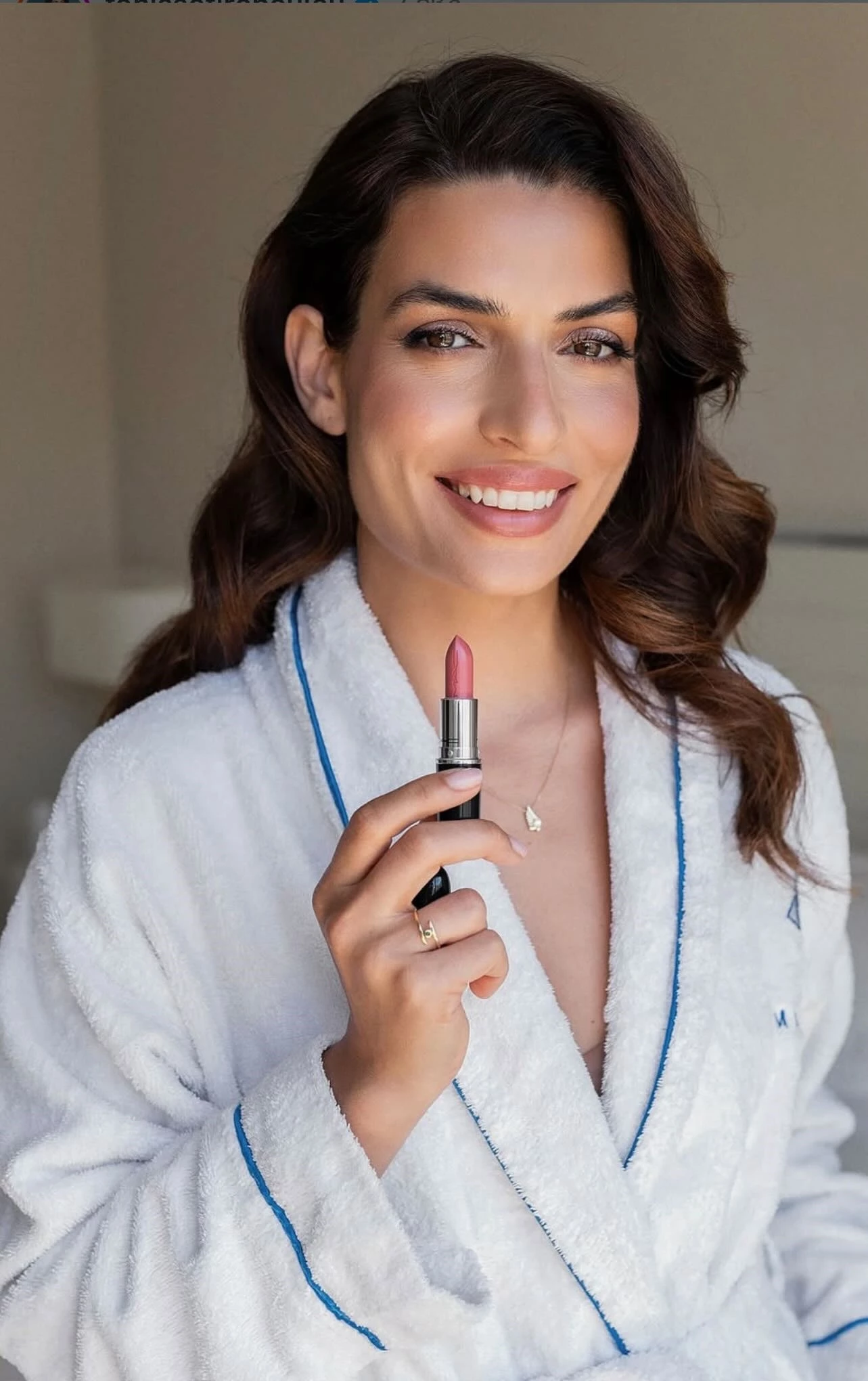 Τόνια Σωτηροπούλου μανικιούρ