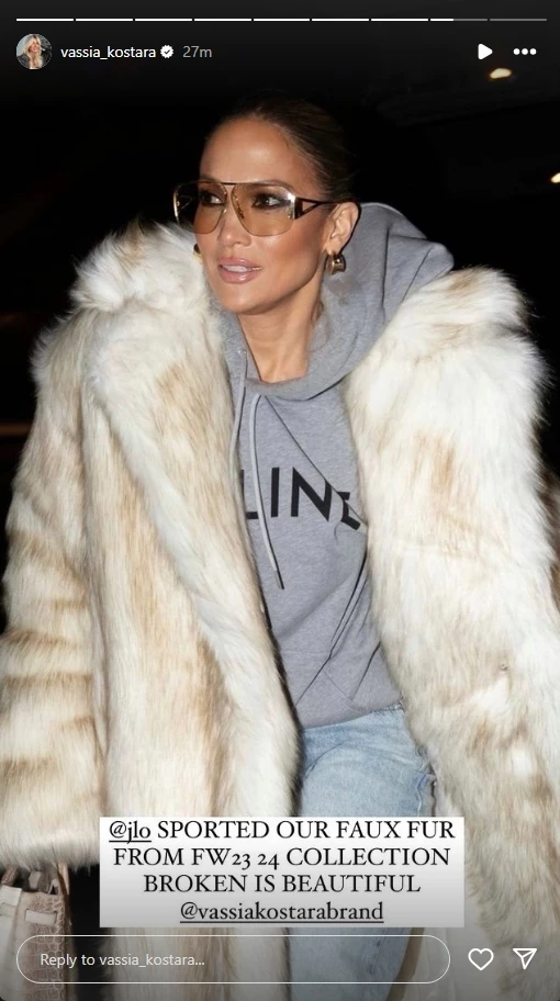 Η Jennifer Lopez στηρίζει την ελληνική μόδα | Φόρεσε faux γούνα της σχεδιάστριας Βάσιας Κωσταρά