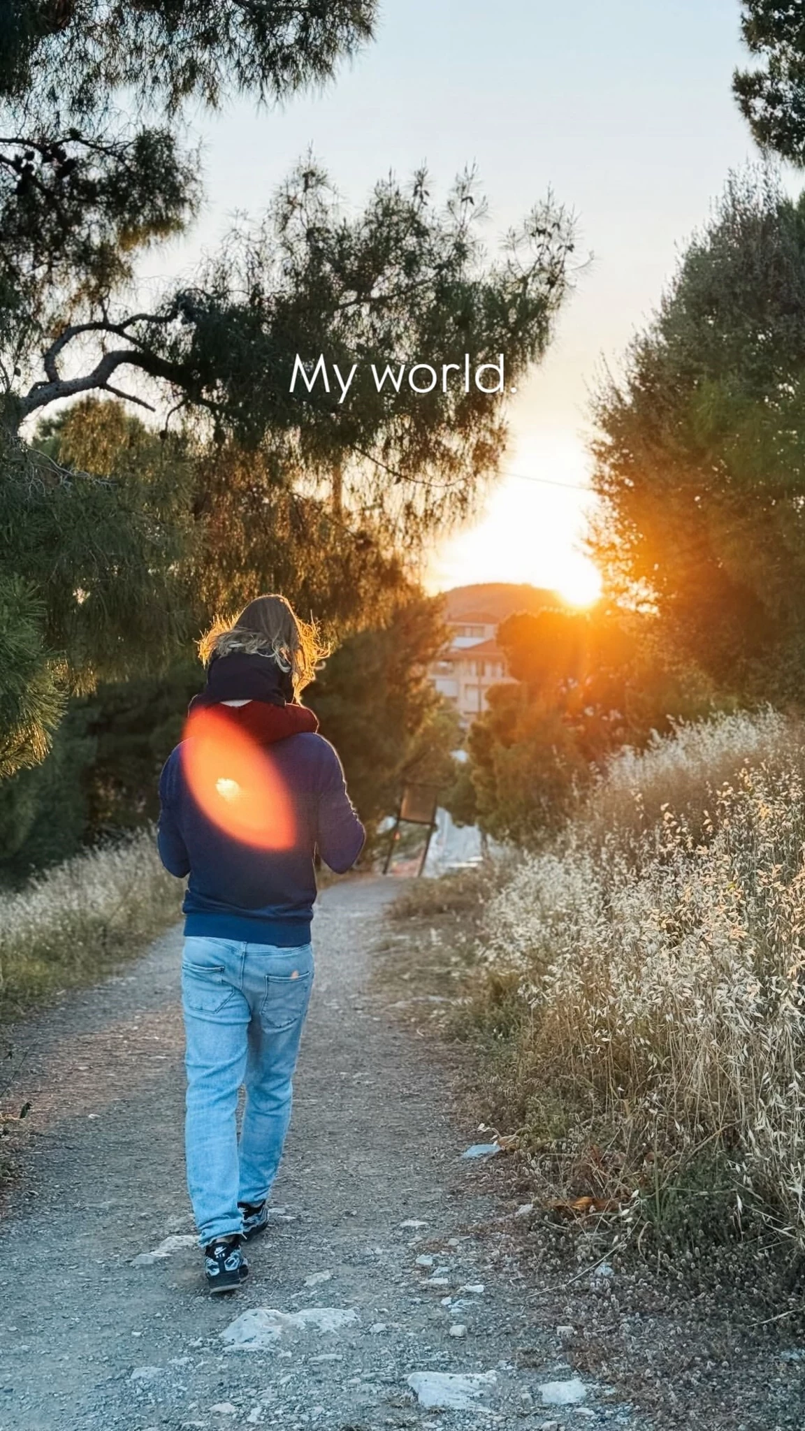 "Ο κόσμος μου" | Με σύσσωμη την οικογένειά της στην Ερμιόνη η Εριέττα Κούρκουλου Λάτση