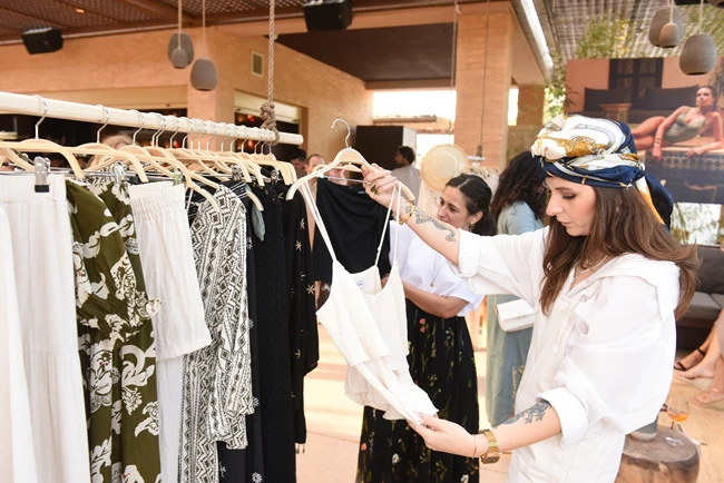 pink woman missbloom party