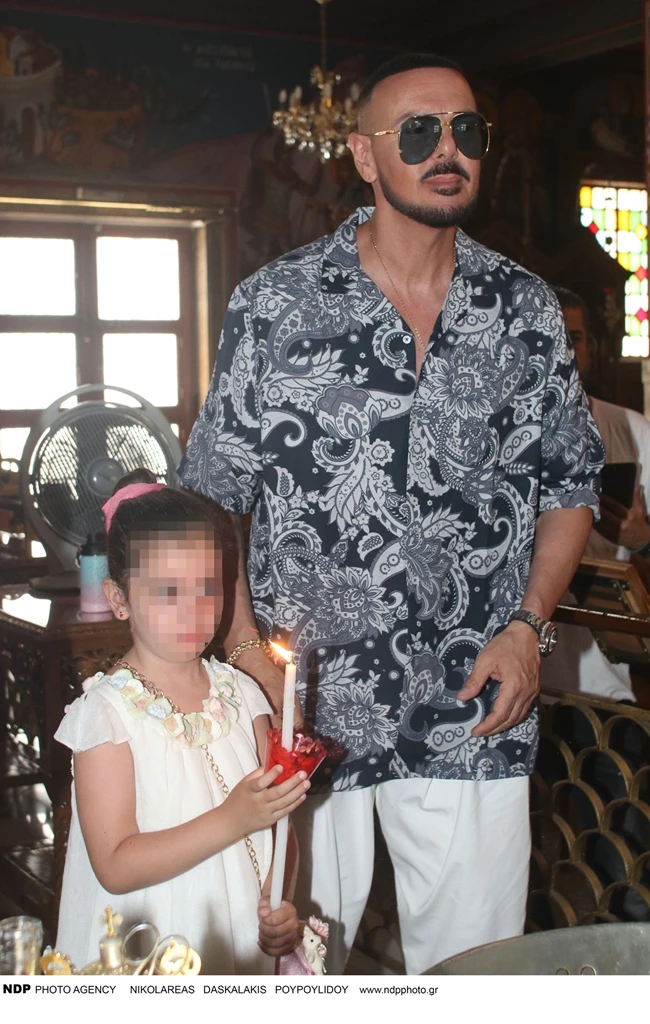 O Νίκος Βουρλιώτης σε μία σπάνια δημόσια εμφάνιση με τη γλυκύτατη 6χρονη κόρη του, Δέσποινα