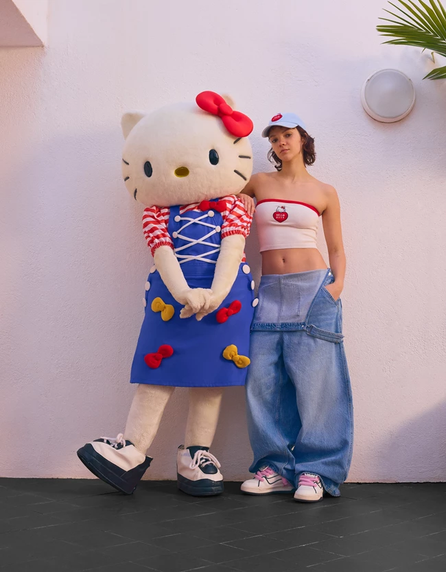 Hello Kitty x Bershka