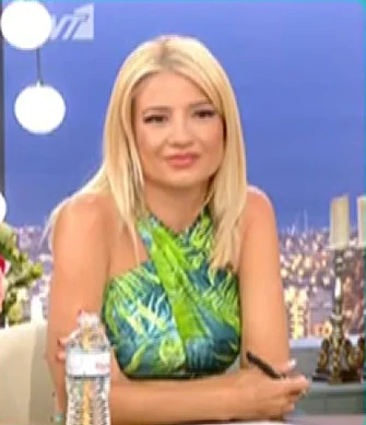 Η Φαίη Σκορδά με πιο κοντά μαλλιά από ποτέ | Δες το νέο της κούρεμα