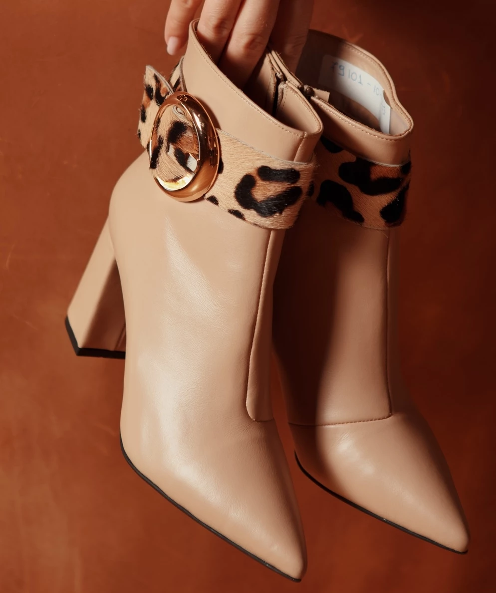Η Boxer Shoes παρουσιάζει τα πιο γιορτινά παπούτσια και τσάντες για τις γιορτές