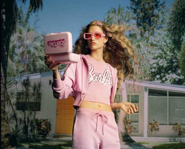 Όλες οι αποχρώσεις του ροζ | Η νέα συλλογή της Zara εμπνέεται από την Barbie
