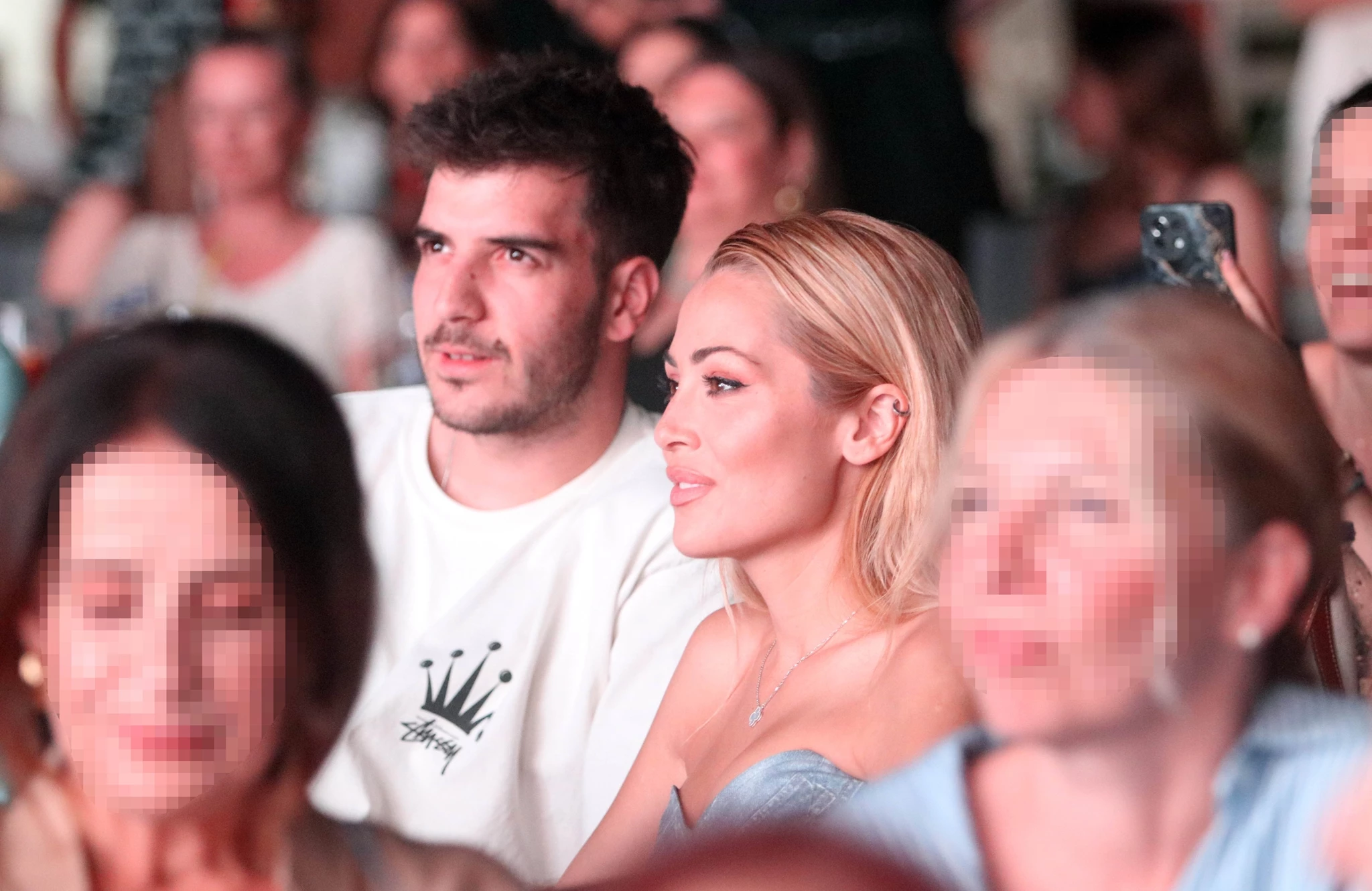 Ελένη Βουλγαράκη - Φώτης Ιωαννίδης | Πιο ερωτευμένοι από ποτέ σε παραλία της Μήλου