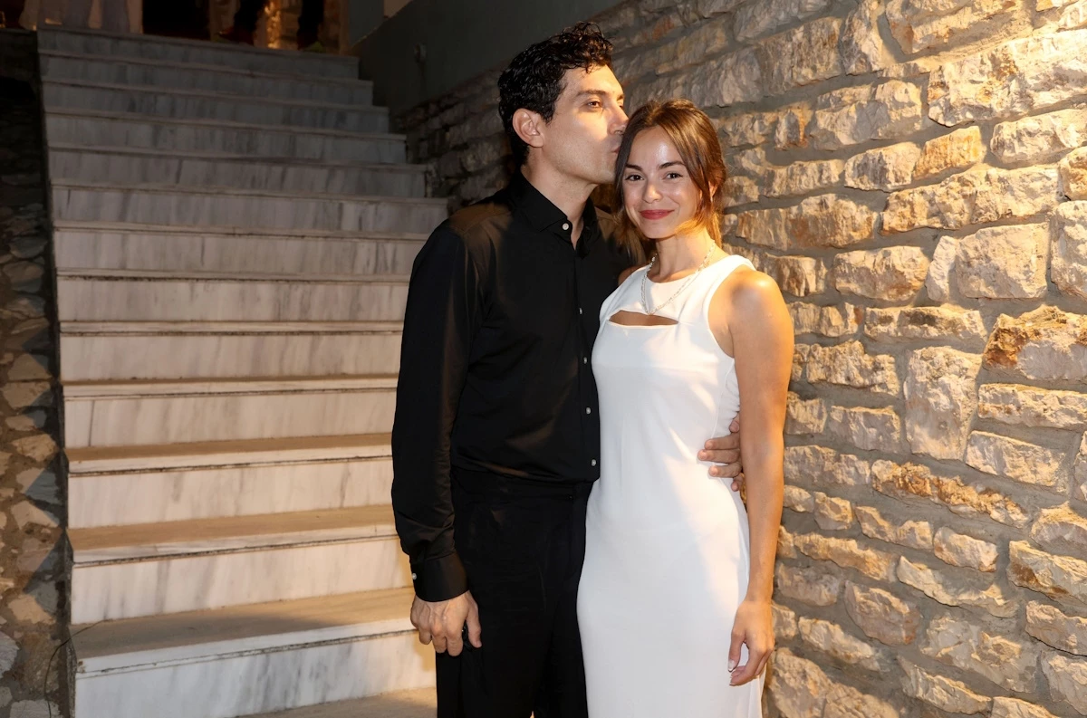 Αργύρης Πανταζάρας & Σίσσυ Τουμάση | Κοσμική εμφάνιση στο Μέγαρο Μουσικής για το ζευγάρι