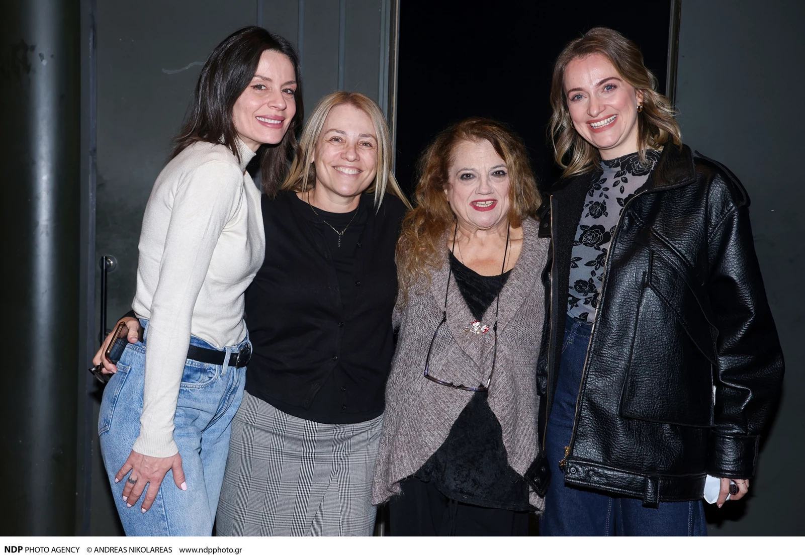 Μαράννα Τουμασάτου Λέα Δροσάκη, Ελένη Καστάνη και Αντιγόνη Νάκα στη "μαύρη γαλότσα"