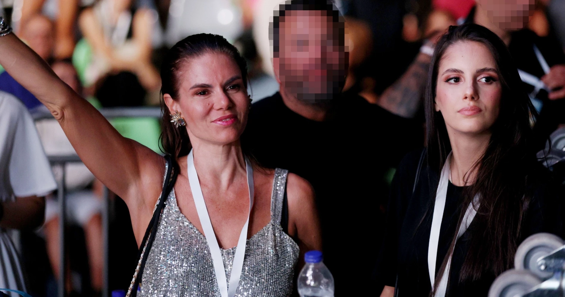 Μιράντα Πατέρα | Το διαχρονικό φόρεμα της γυναικείας γκαρνταρόμπας που επέλεξε για την εμφάνισή της σε κοσμικό event