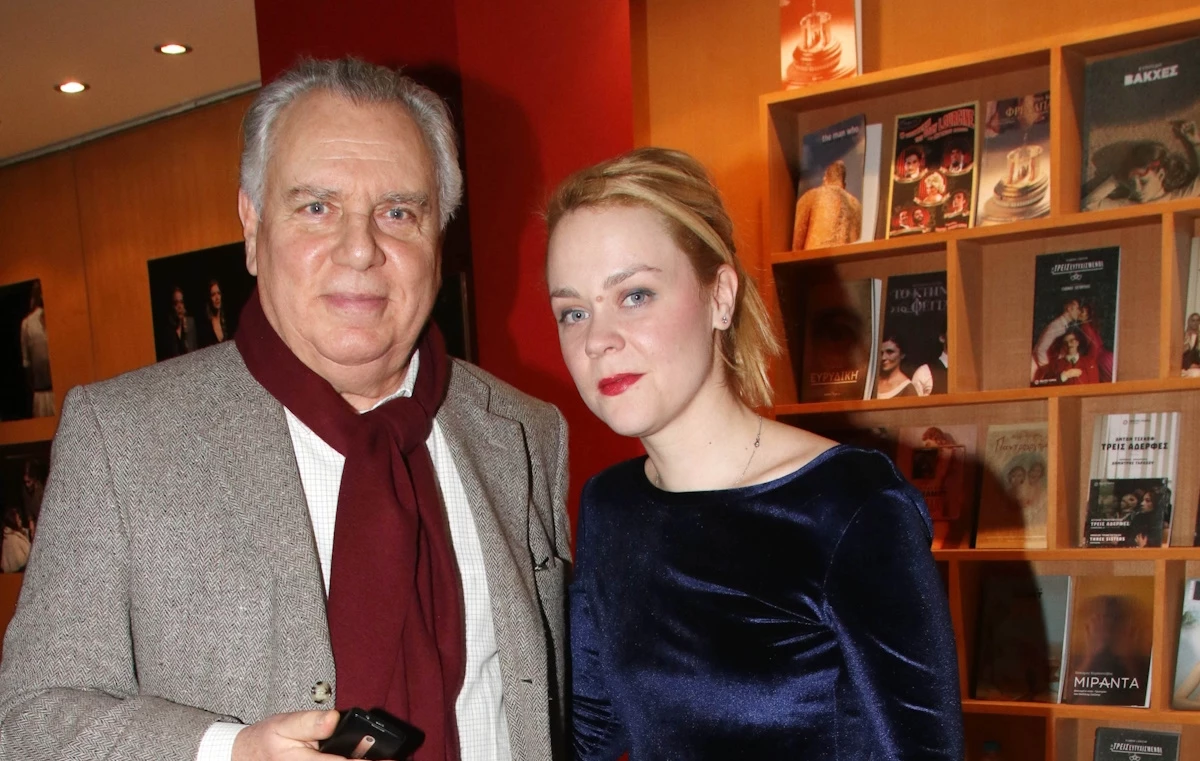 Λένα Παπαληγούρα | Το βραβείο που αφιέρωσε στον πατέρα της, τρεις μήνες πριν από τον θανατό του