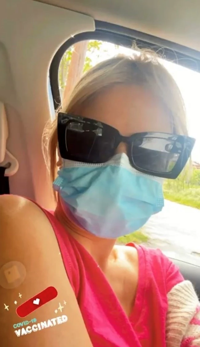 Η Φαίη Σκορδά έκανε το εμβόλιο κατά του κορονοϊού