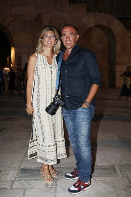 Νίκος Αλιάγας | Ποια είναι η Τίνα Γρηγορίου, η μητέρα των δυο παιδιών του, η οποία έχει ένα επάγγελμα εντελώς διαφορετικό από το δικό του;