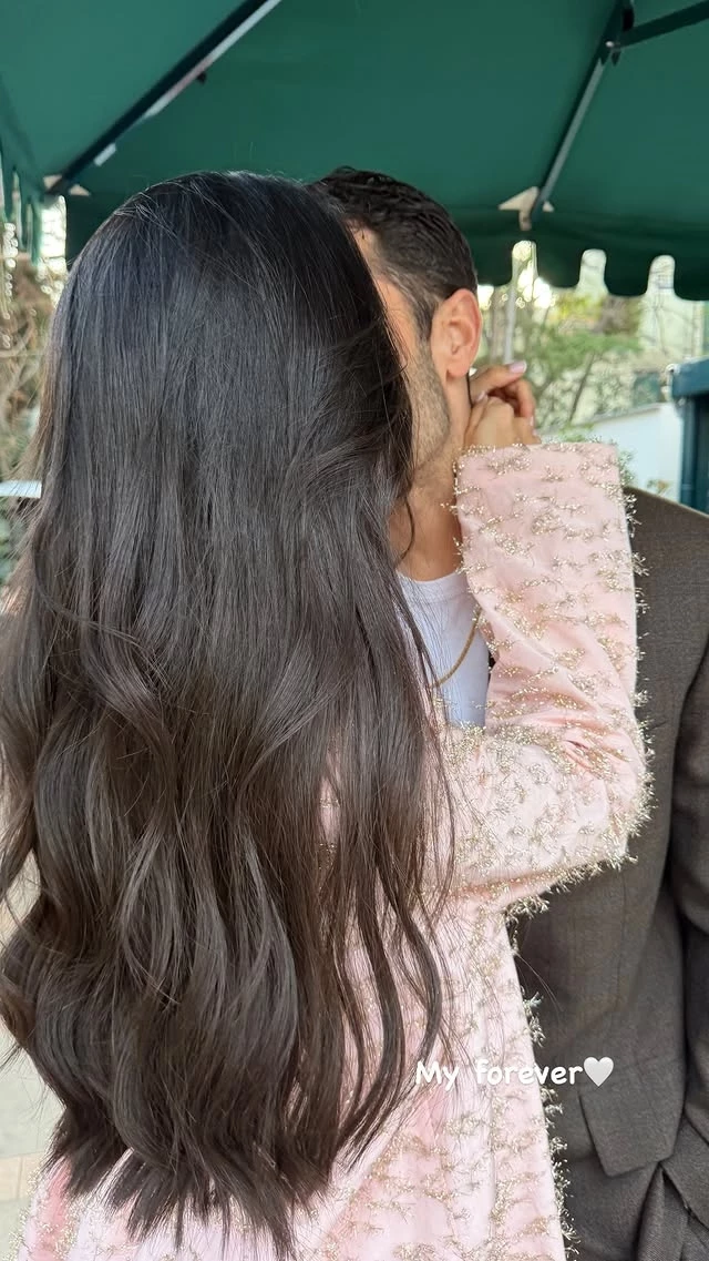 Αλεξάνδρα Νίκα & Κωνσταντίνος Αργυρός φιλιούνται τρυφερά