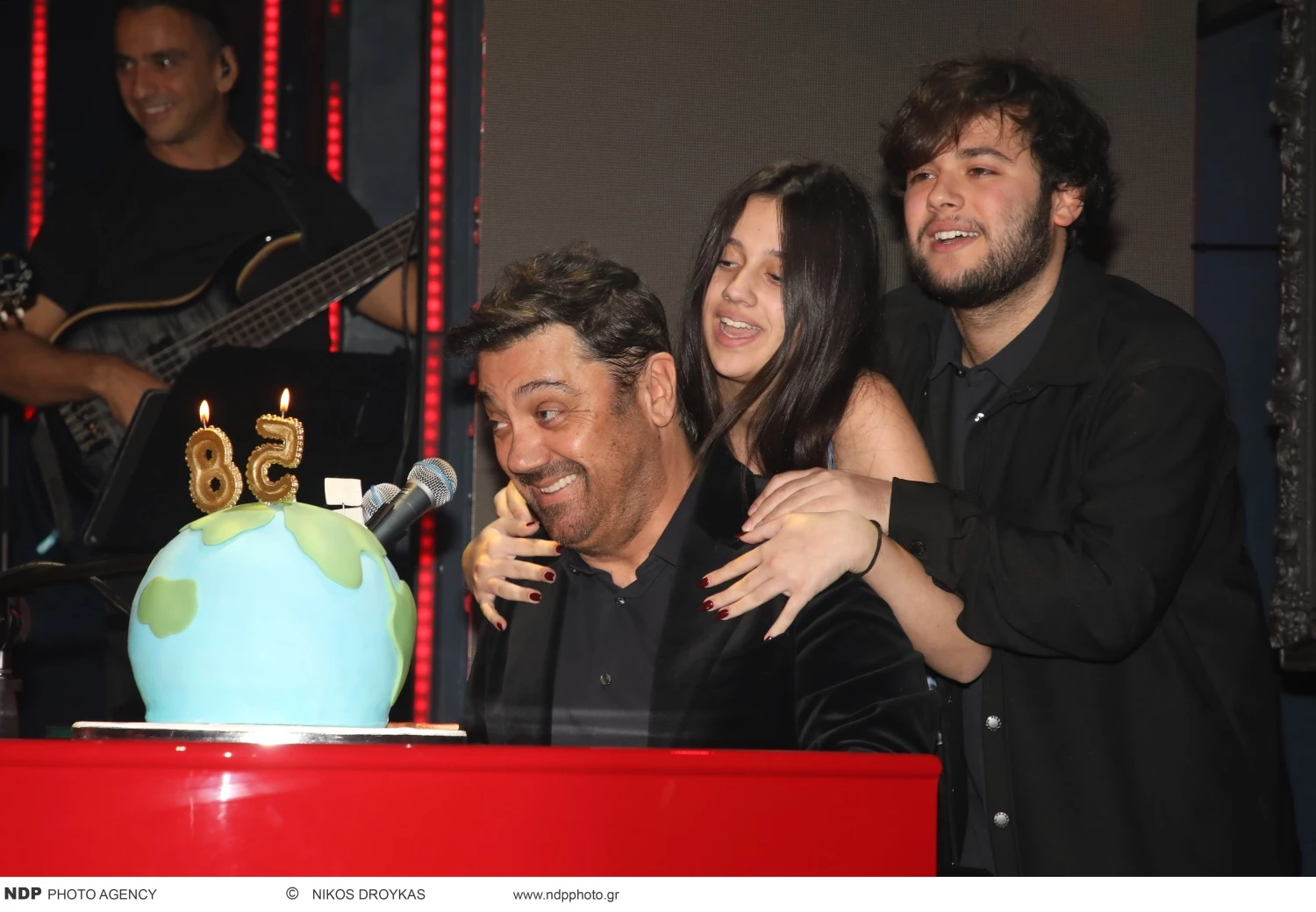 Μάνος Θεοφάνους | Η απίστευτη ομοιότητα με τον πατέρα του, Γιώργο Θεοφάνους