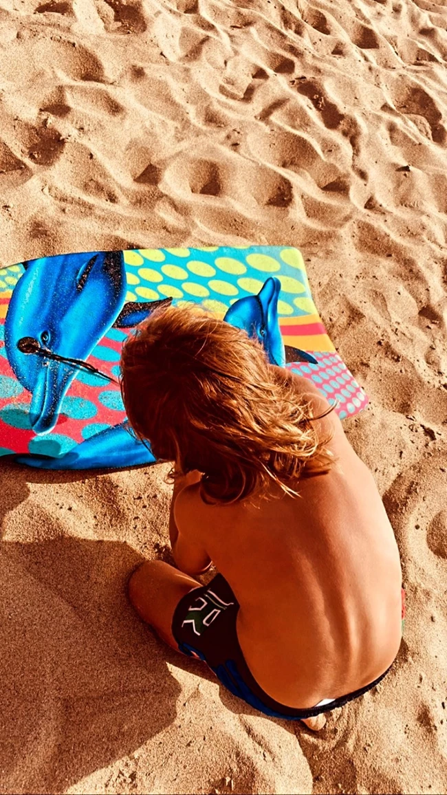 Κατερίνα Καραβάτου | Οι διακοπές με τα παιδιά της και η σπάνια φωτογραφία του γιου της